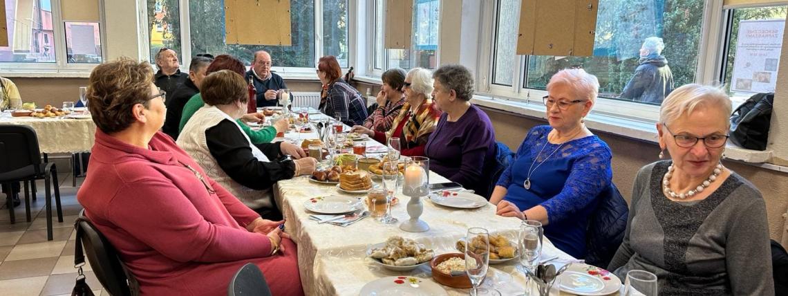 dzień kobiet w klubie seniora